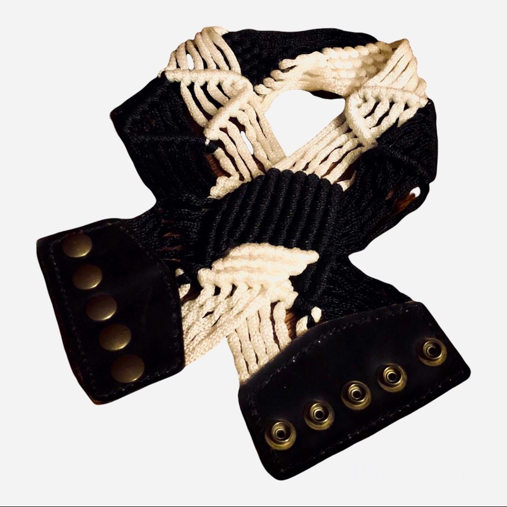 Black/White Crochet Belt | Sz. M